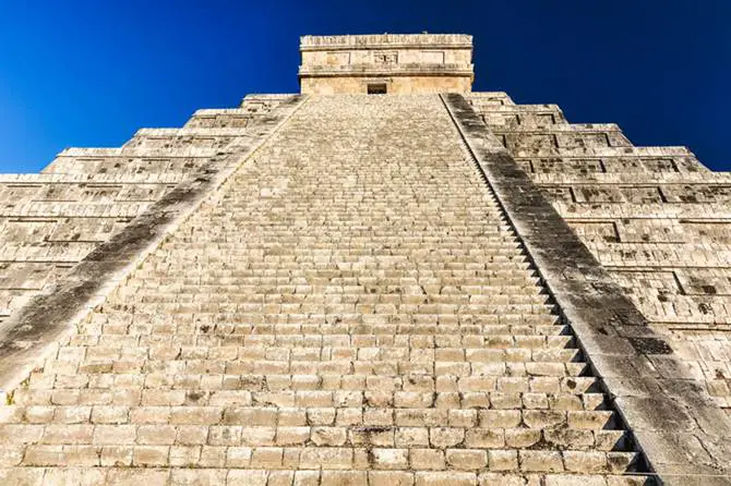 Chichen Itza: Muhteşem Bir Mimarinin Ardındaki Gizemler