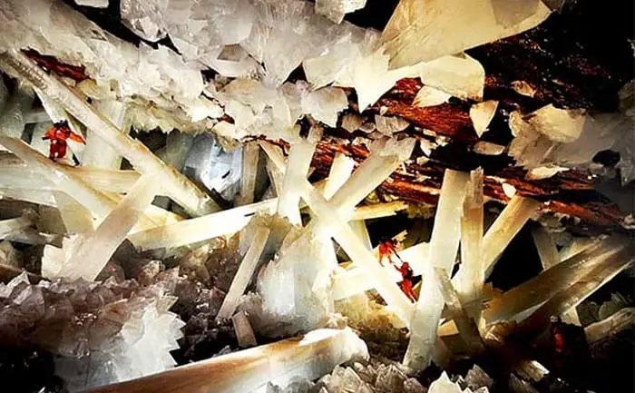 meksika dev kristal mağarası